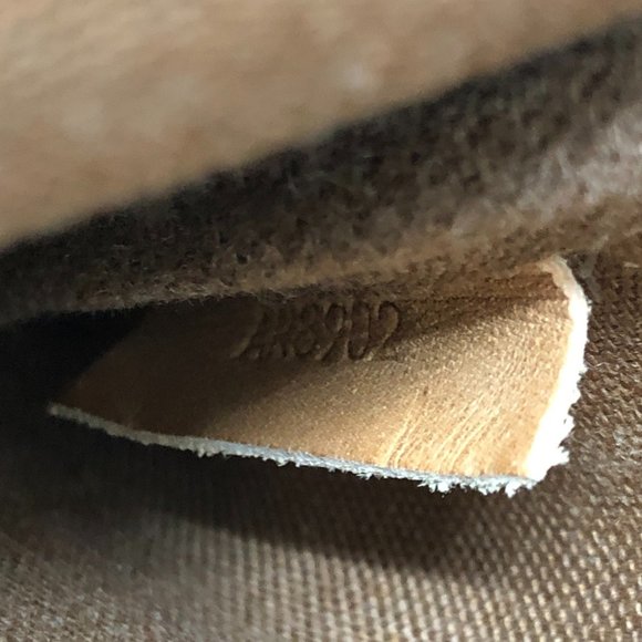 LOUIS VUITTON Brown Monogram Canvas Shoulder Bag - Picture 13 of 14